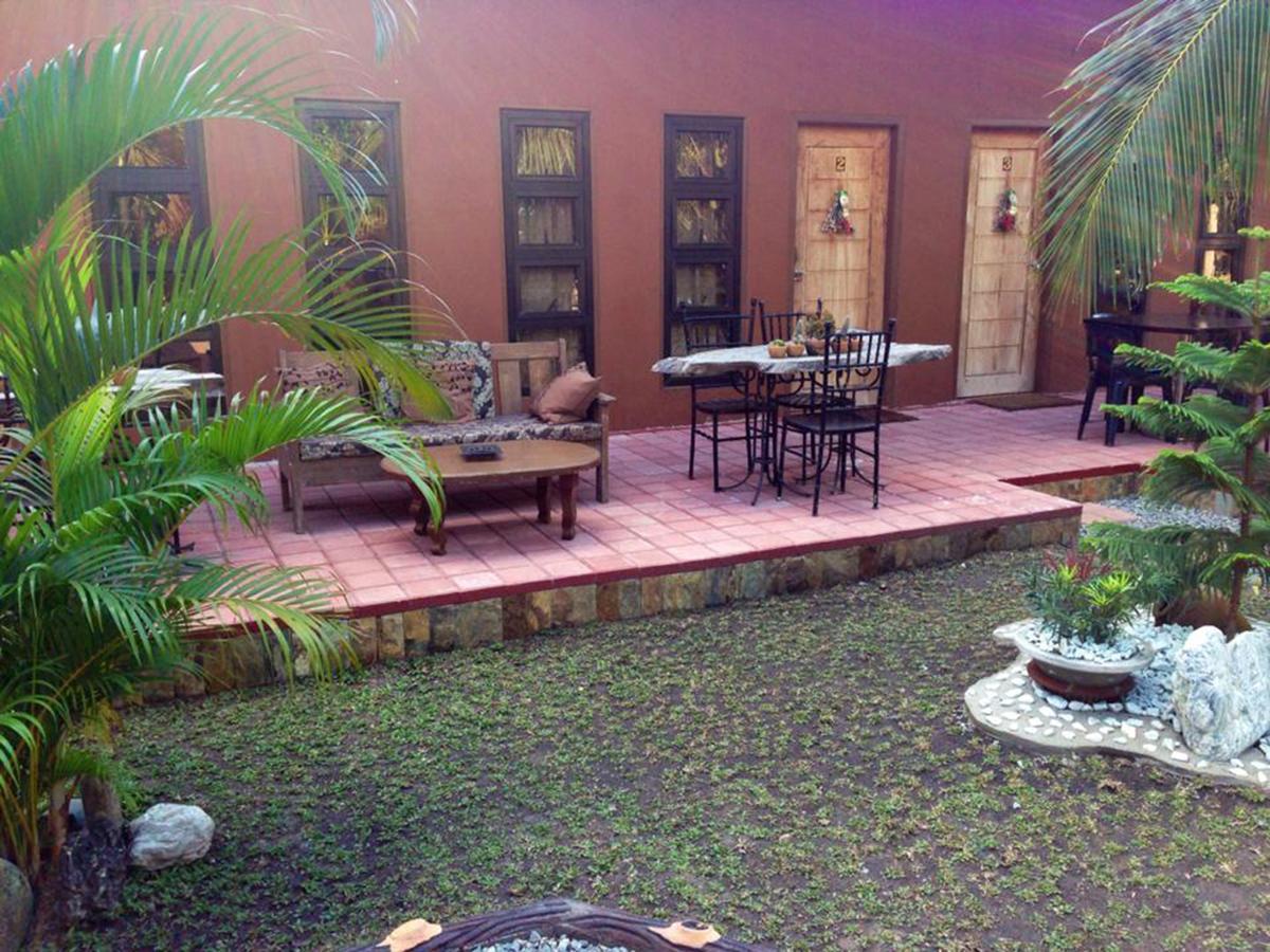 Bognot Lodge : Alvin Bognot Mt Pinatubo Guesthouse And Tours Santa Juliana Cameră foto