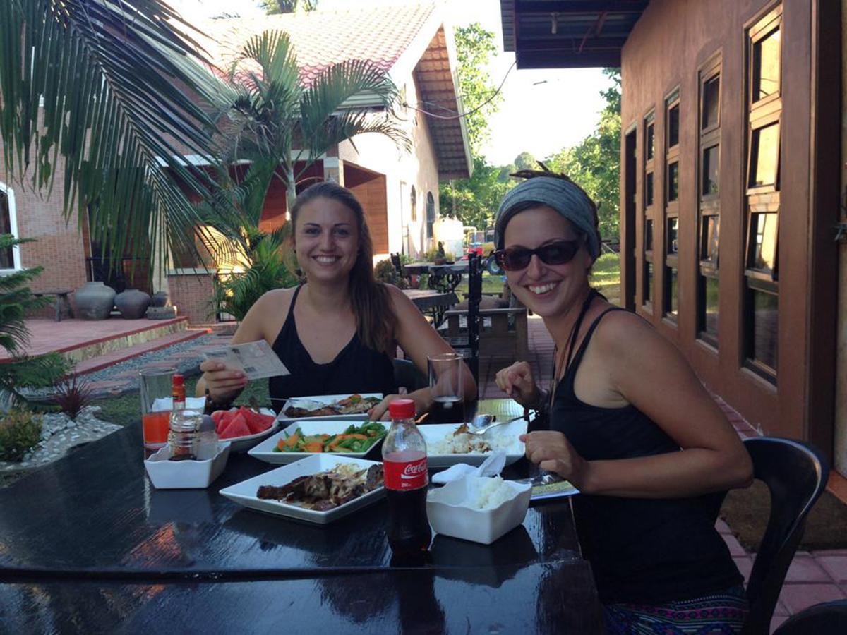Bognot Lodge : Alvin Bognot Mt Pinatubo Guesthouse And Tours Santa Juliana Cameră foto