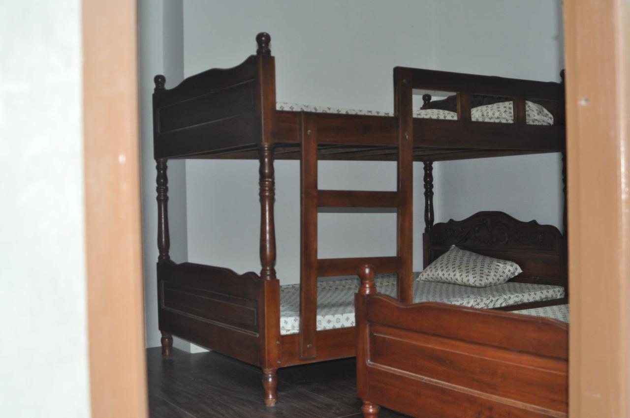 Bognot Lodge : Alvin Bognot Mt Pinatubo Guesthouse And Tours Santa Juliana Cameră foto